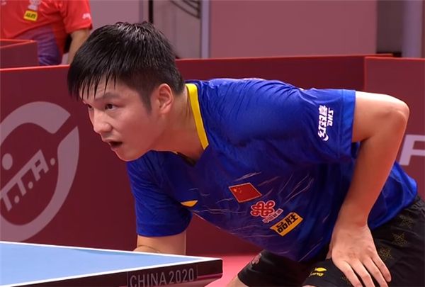 他與球隊過 他與球隊過