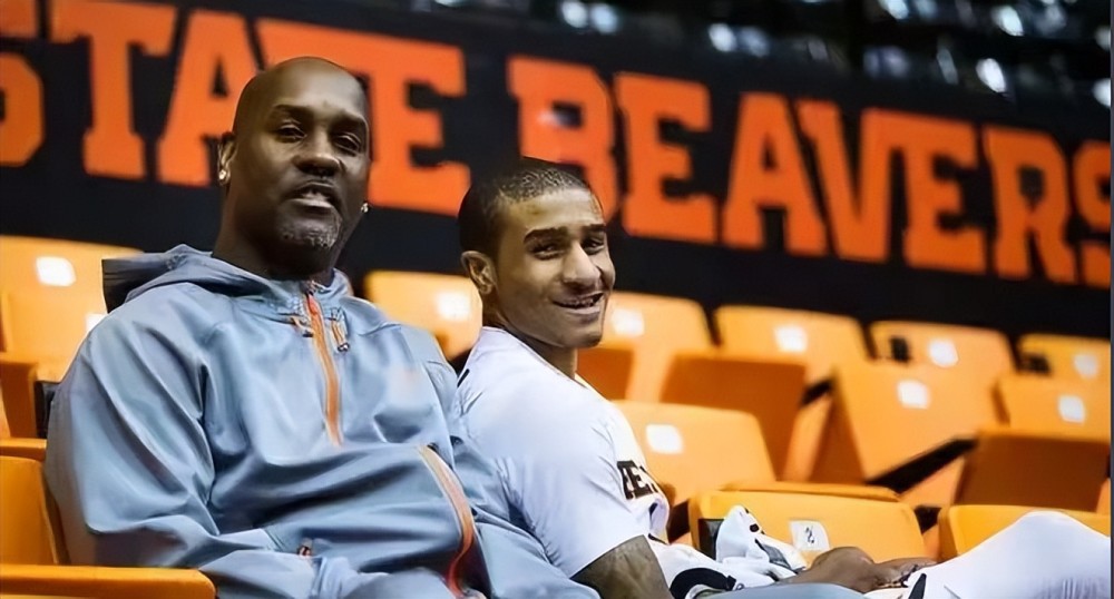 员在此前的 员在此前的